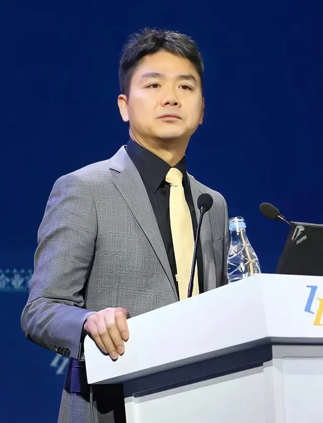 刘强东的棋盘:京东与美团缠斗背后,藏着一盘颠覆十万亿的大棋
