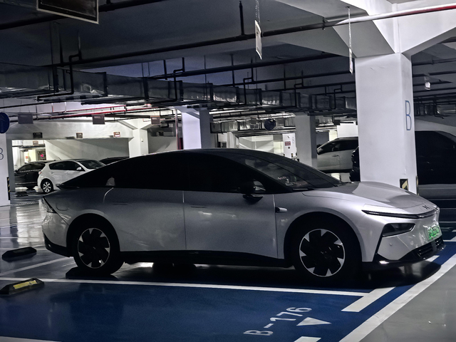 P7+1w公里续航公开提车5个月了，作为首发车主，对于续航这一块还是非常有见解