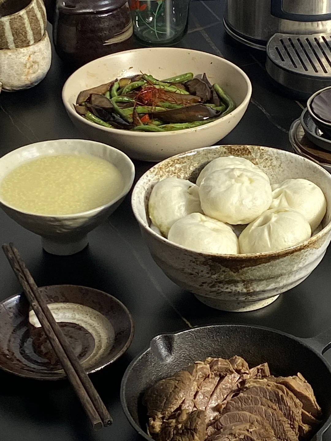 中式早餐📜雪菜笋丁包 豆角烧茄子 酱牛肉🥢