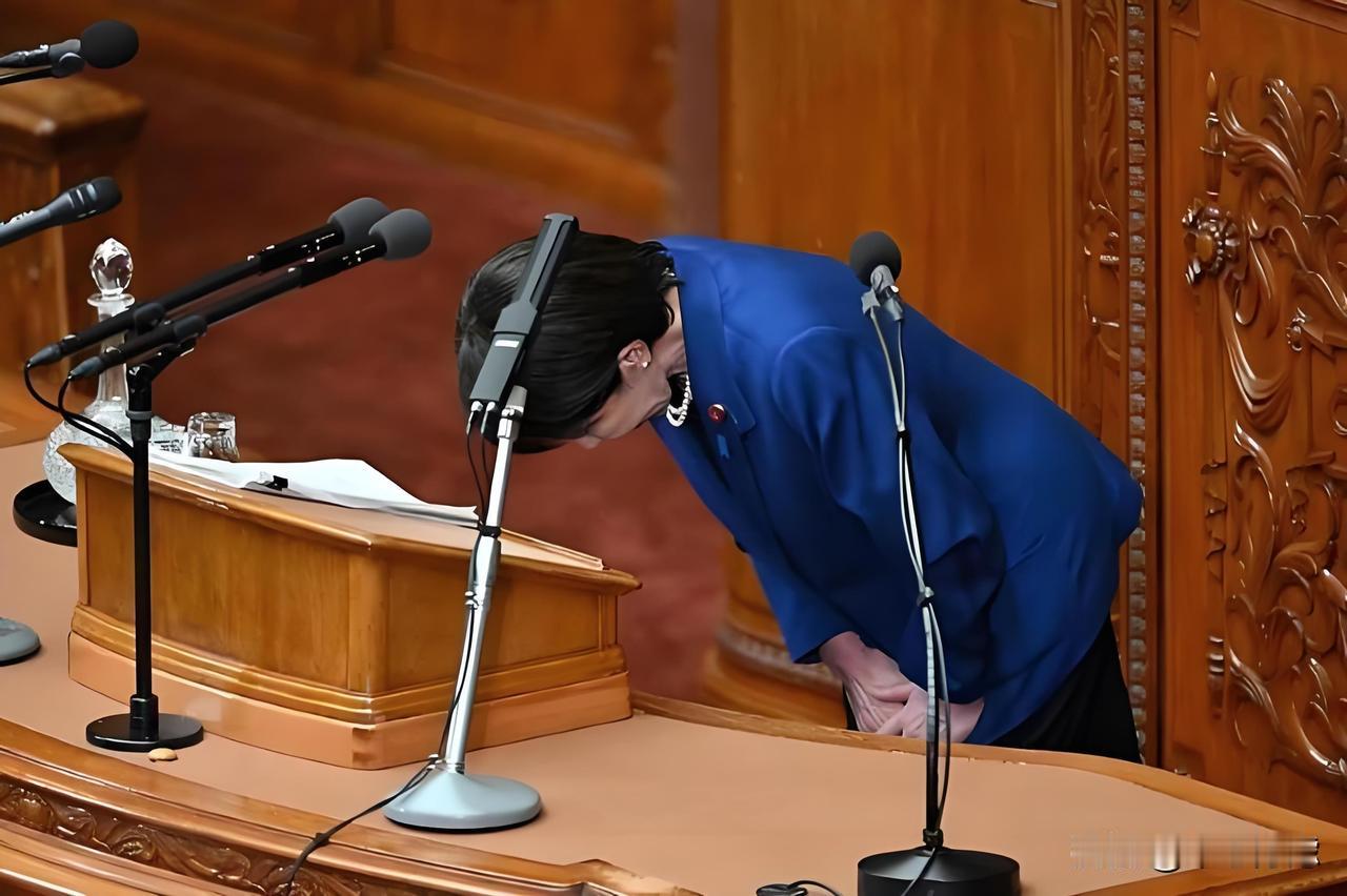 高市早苗“黑金”道歉难逃魔咒？日本首相