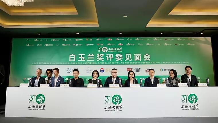 [吃瓜]还专门开个“见面会”来“解释”，这帮人…大概是完全不要脸了啊[吐彩虹
