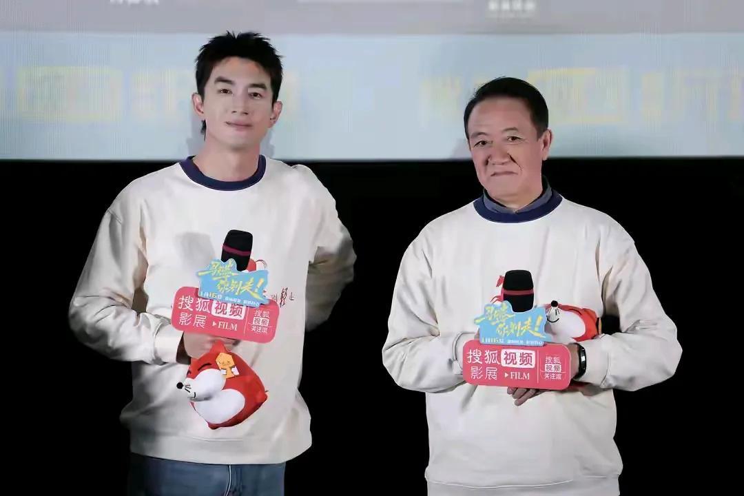 李幼斌幸福的人啊，60多岁了，父母健在[赞][赞][赞]