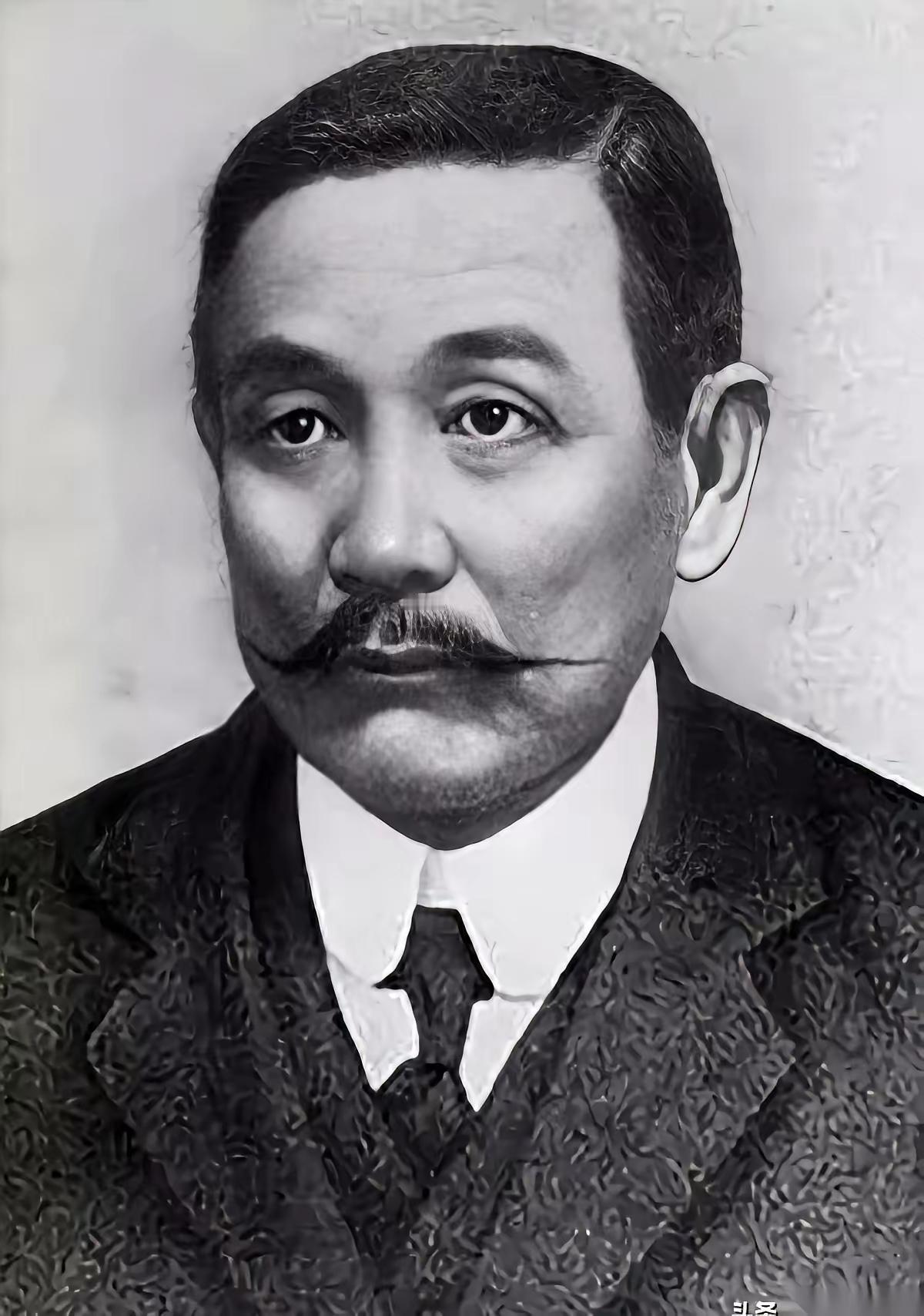 孙中山他哥，孙眉，在夏威夷坐拥6000英亩地、数万头牛马，人送外号“茂宜王