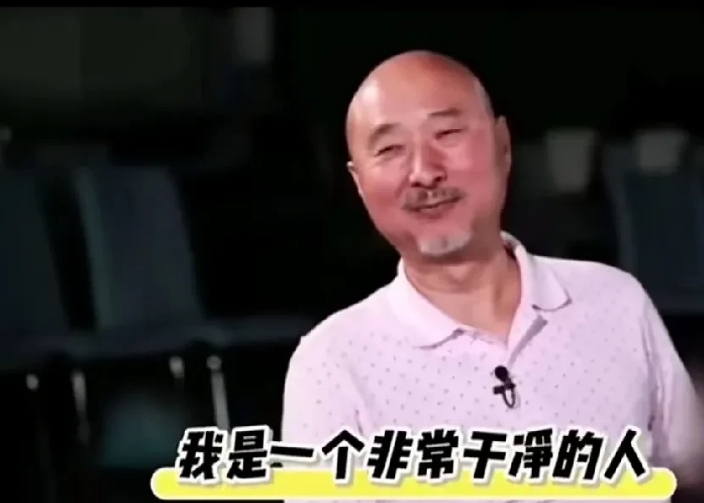 陈佩斯对郭德纲和冯小刚的态度，泾渭分明啊。有一段对陈佩斯的采访。问：您看过