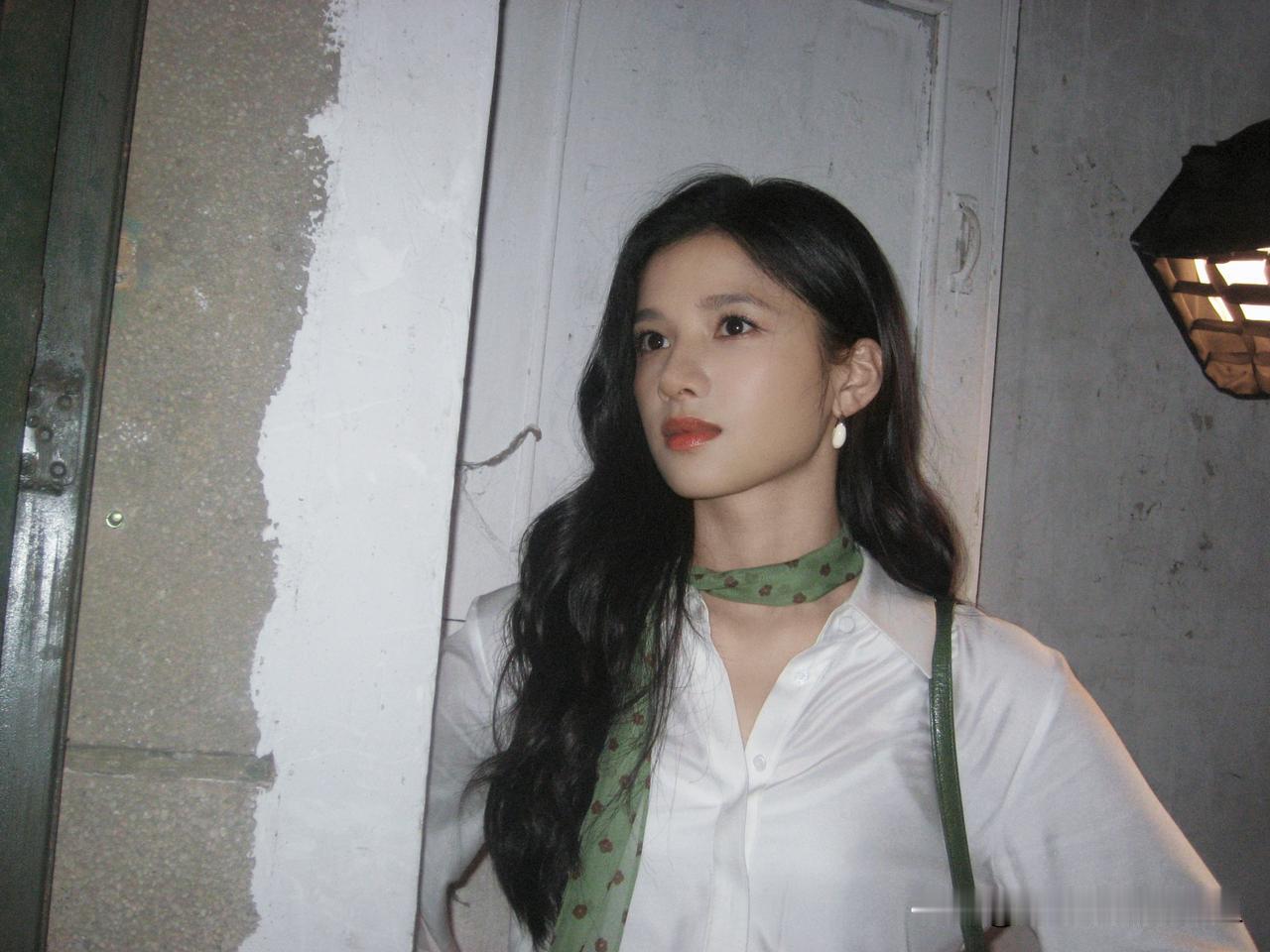 张婧仪分享图片