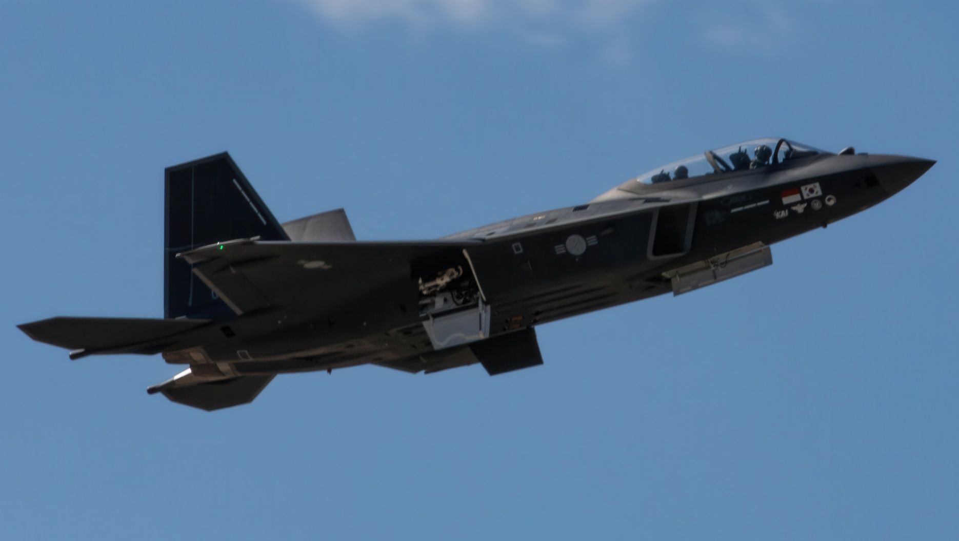 韩国正在与阿拉伯联合酋长国进行一系列价值高达150亿美元的重大防务协议谈判，