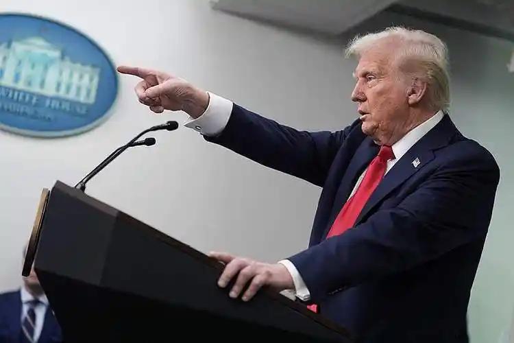 动真格的了！美国总统特朗普表示，他已向美国司法部长帕姆·邦迪提出，如果法院批准
