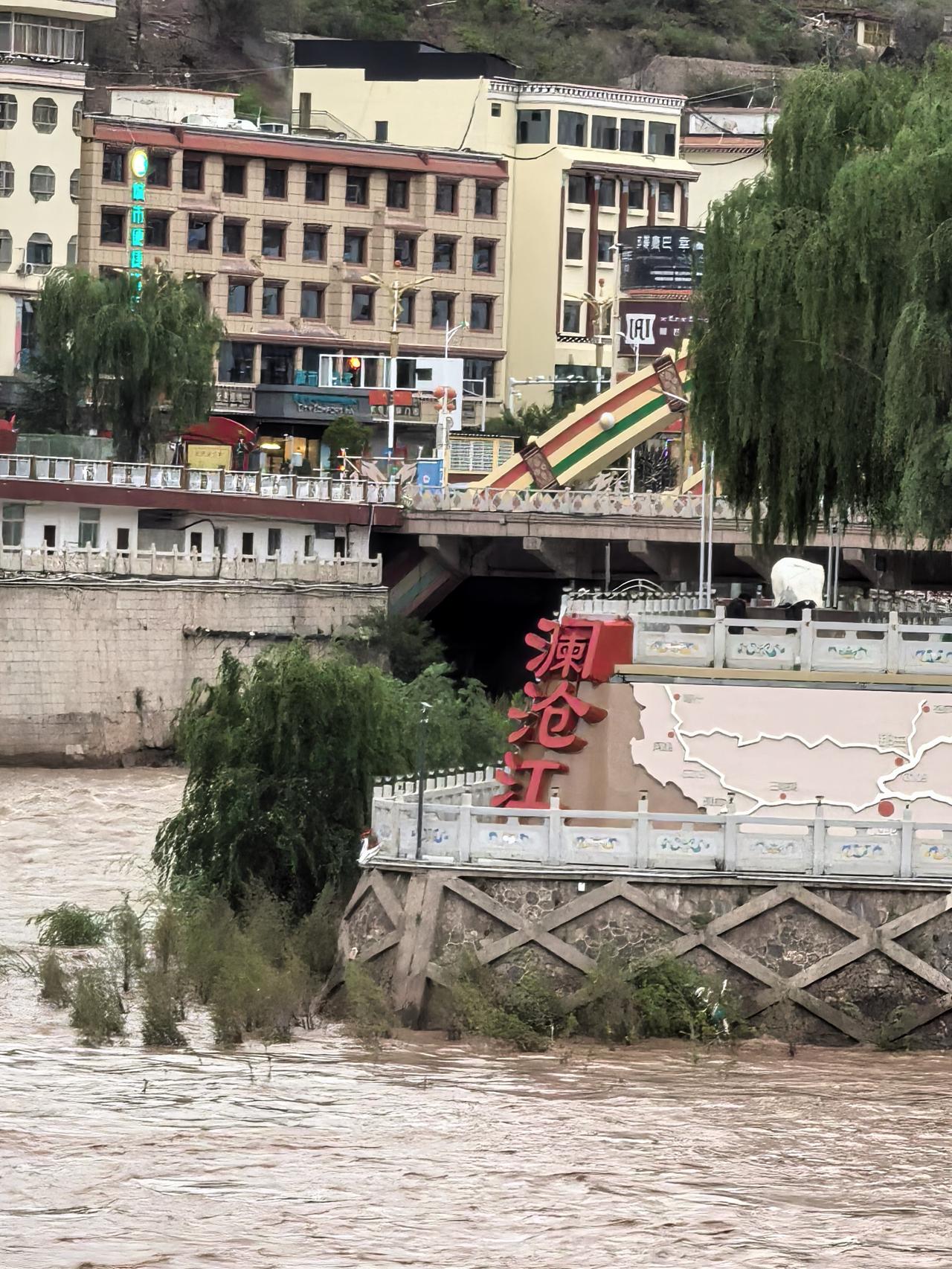G317返程第三天：类乌齐→昌都，站在澜沧江源头，感悟旅途的意义