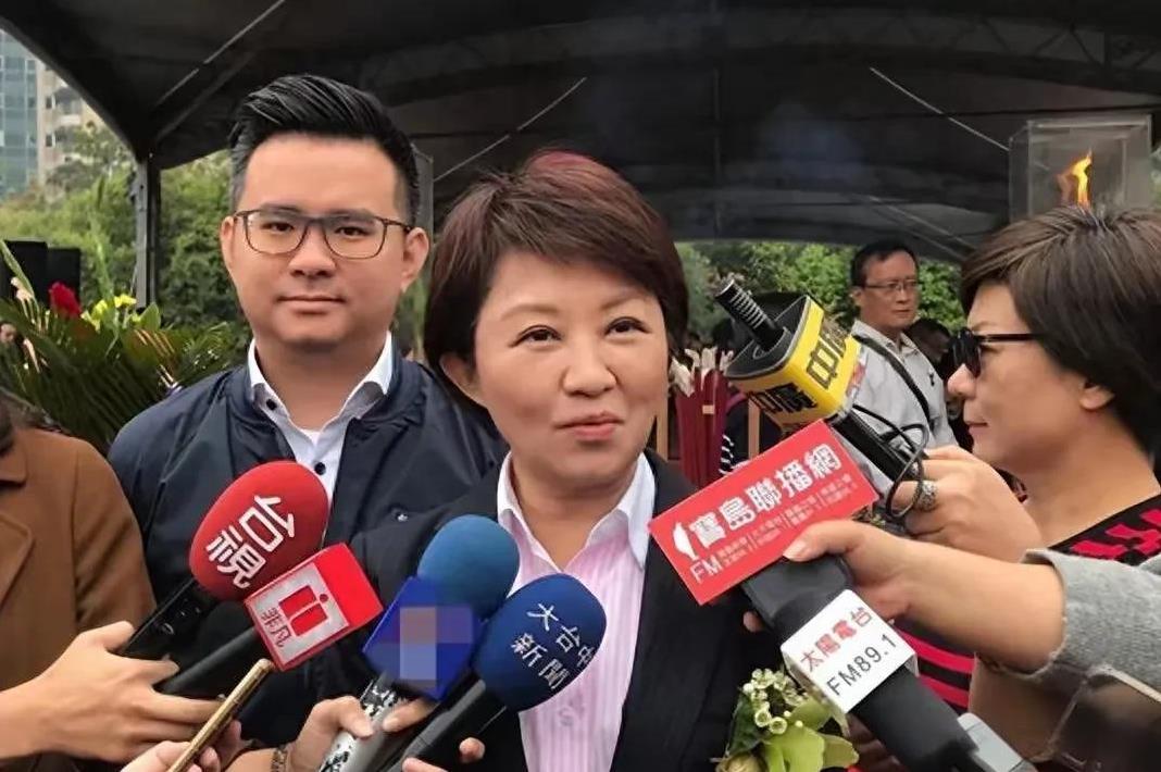 国民党危在旦夕，卢秀燕继续观望，面对棘手问题依然选择打太极，令蓝军支持者倍感失望