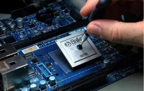 俄罗斯为什么不担心芯片制造和光刻机的问题？就这么说吧，除了中国，其他国家都不担心