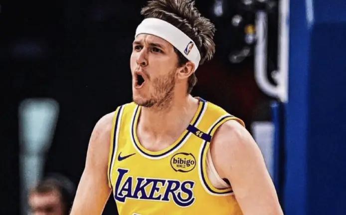 湖人补强三个球员真心见效,戈贝尔在挨顿面前一点好处讨不到,无论进攻防守,连着两场