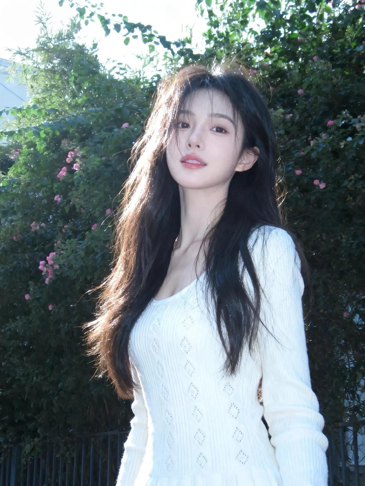 阳光正好风也温柔，逮住一束冬日暖阳，让发丝都沾着温柔的光，日子就该这般松弛。