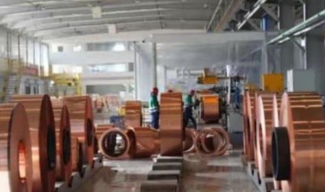 美国这次蒙了吧，美国大量囤积了铜，把铜价炒上天去了，可美国万万没料到，中国根本不