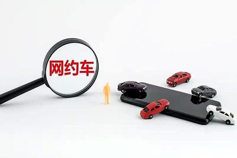 我一哥们儿的群，二十来号人，全是在深圳跑车的。去年一年，全军覆没。你没听错，