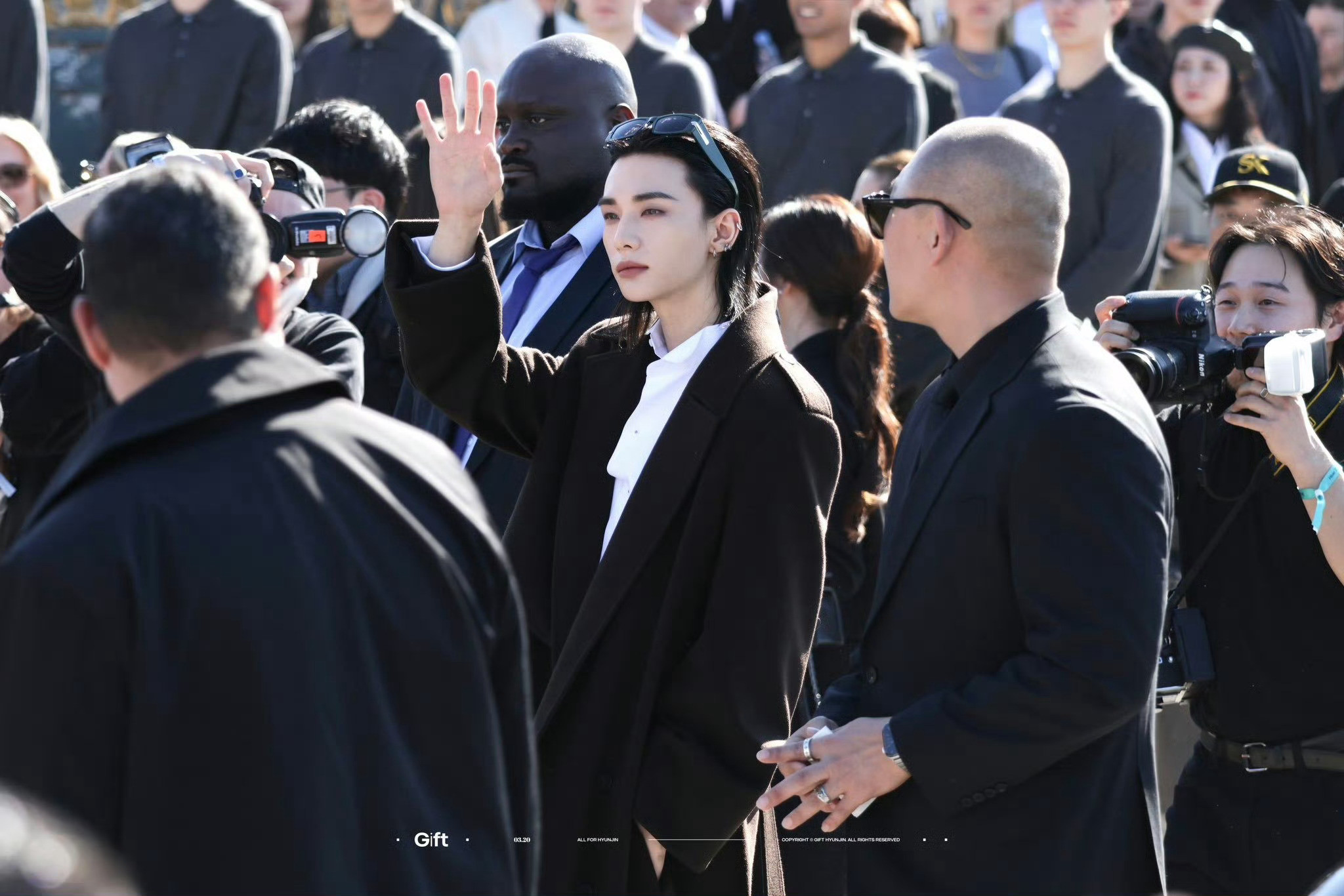 嗑颜botDIOR大秀黄铉辰Dior大秀G社生图➕饭拍