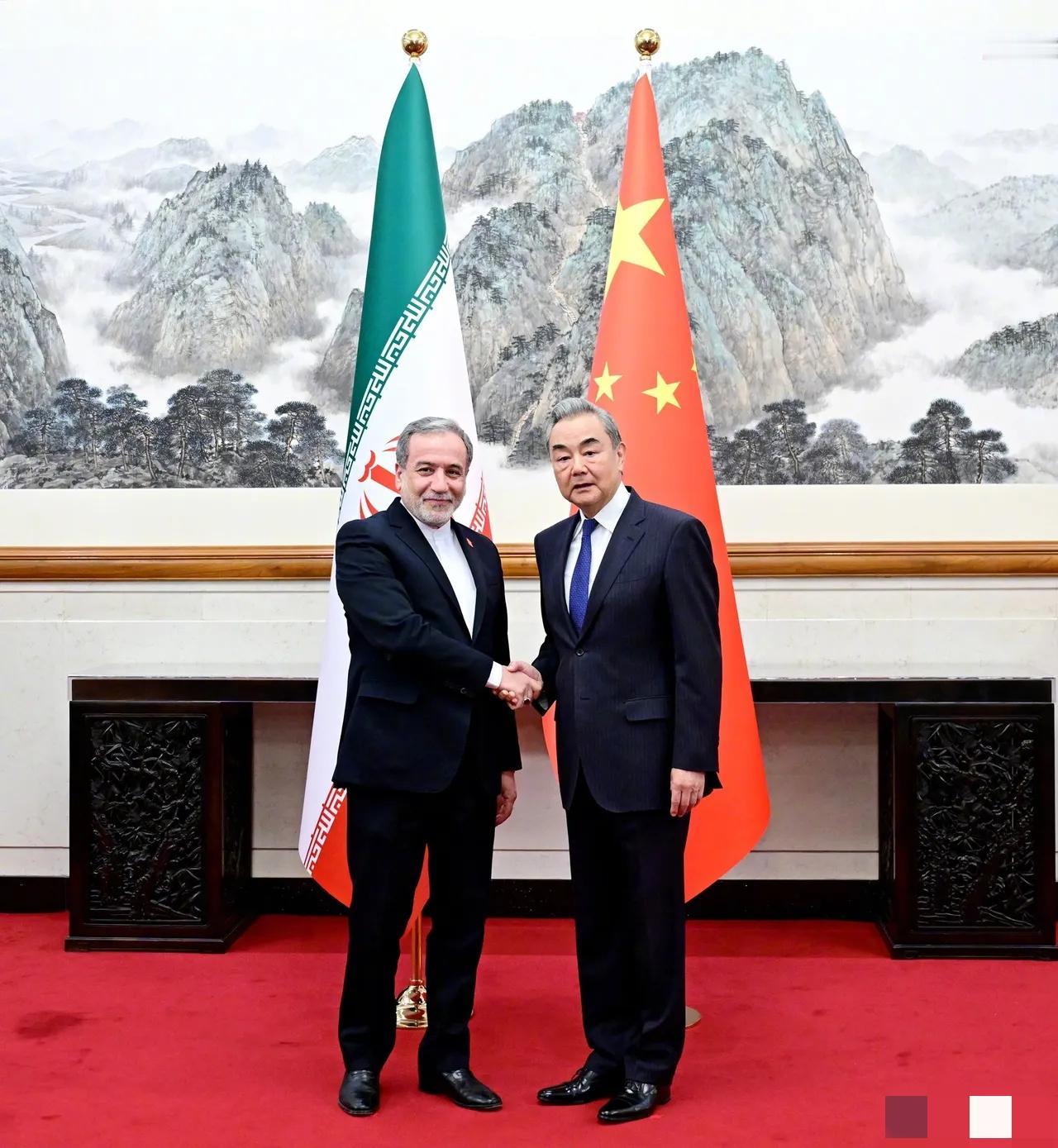 伊朗答应中国了5月6日，伊朗外长阿拉格齐奔赴中国，和中国外交部长王毅进行会谈，