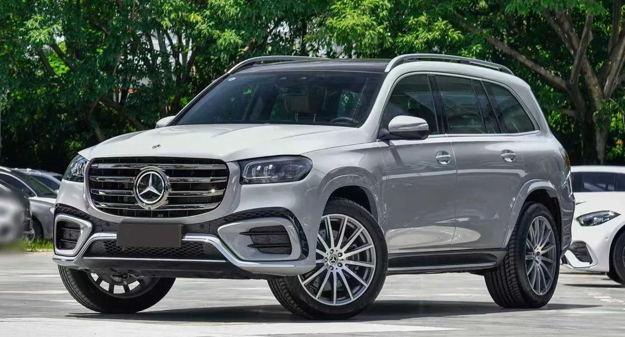 2026款奔驰GLS上市！106万起增配不涨价，核心升级看这里2026款奔