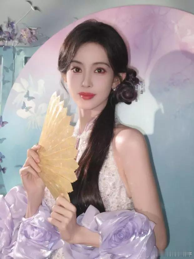 分享娱乐分享娱乐孟子义穿新中式旗袍温婉端庄侧编发别致气质柔媚​​​
