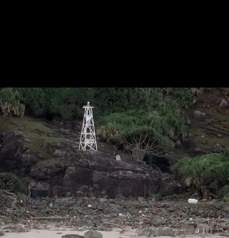 钓鱼岛icon日本灯塔是日本青年社于1978年8月在钓鱼岛上搭建的，后因台风侵袭