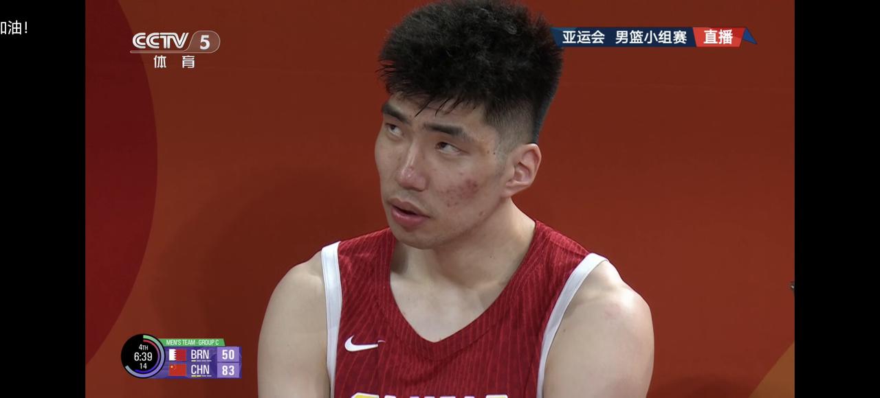 中国男篮下阶段世预赛12人名单预测：1、中锋、前锋：胡金秋、余嘉豪、焦泊乔；