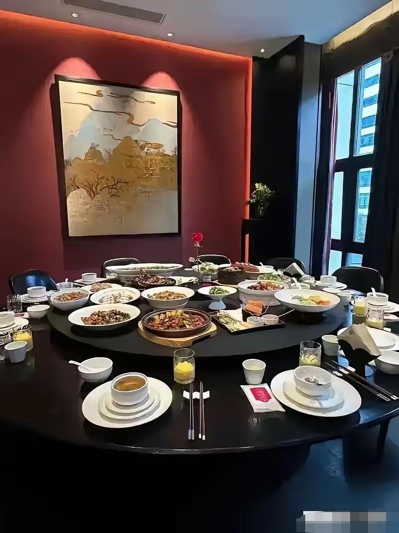 赵海峰以为自己有多牛，这回遇到硬茬了，没惯着他，这都不是一次两次了，被他调戏的哪