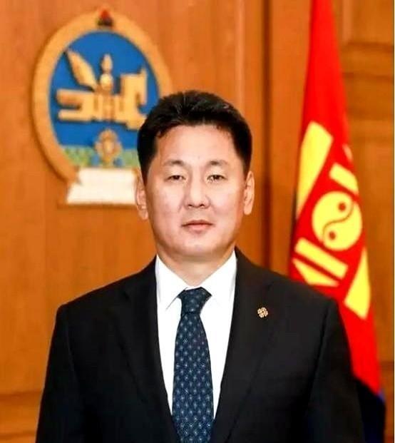 有人问，蒙古要是上午8点宣布加入北约，会怎么样？我跟你说，估计上午10点钟，这个