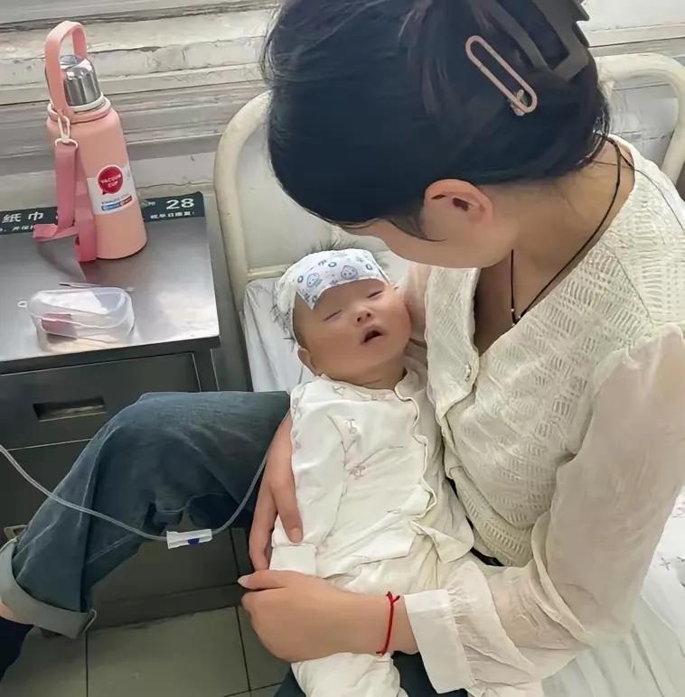 都说“远亲不如近邻”，这话真是一点不假。今早上我这邻居大姐可把我给惊着了，她火急