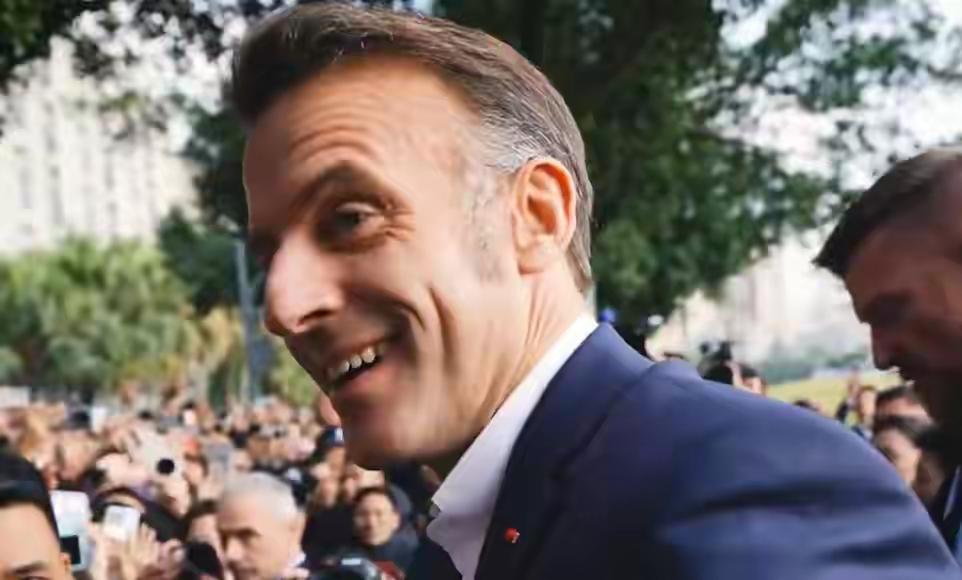 马克龙的“变脸”戏码：成都温情未散，巴黎强硬已至都江堰的茶香尚未冷却，马克