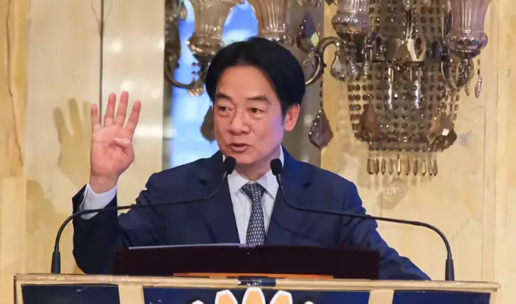 特朗普向伊朗发射钻地弹，台独顽固分子赖清德“蔫”了一段时间，现在又猖狂了他卑躬
