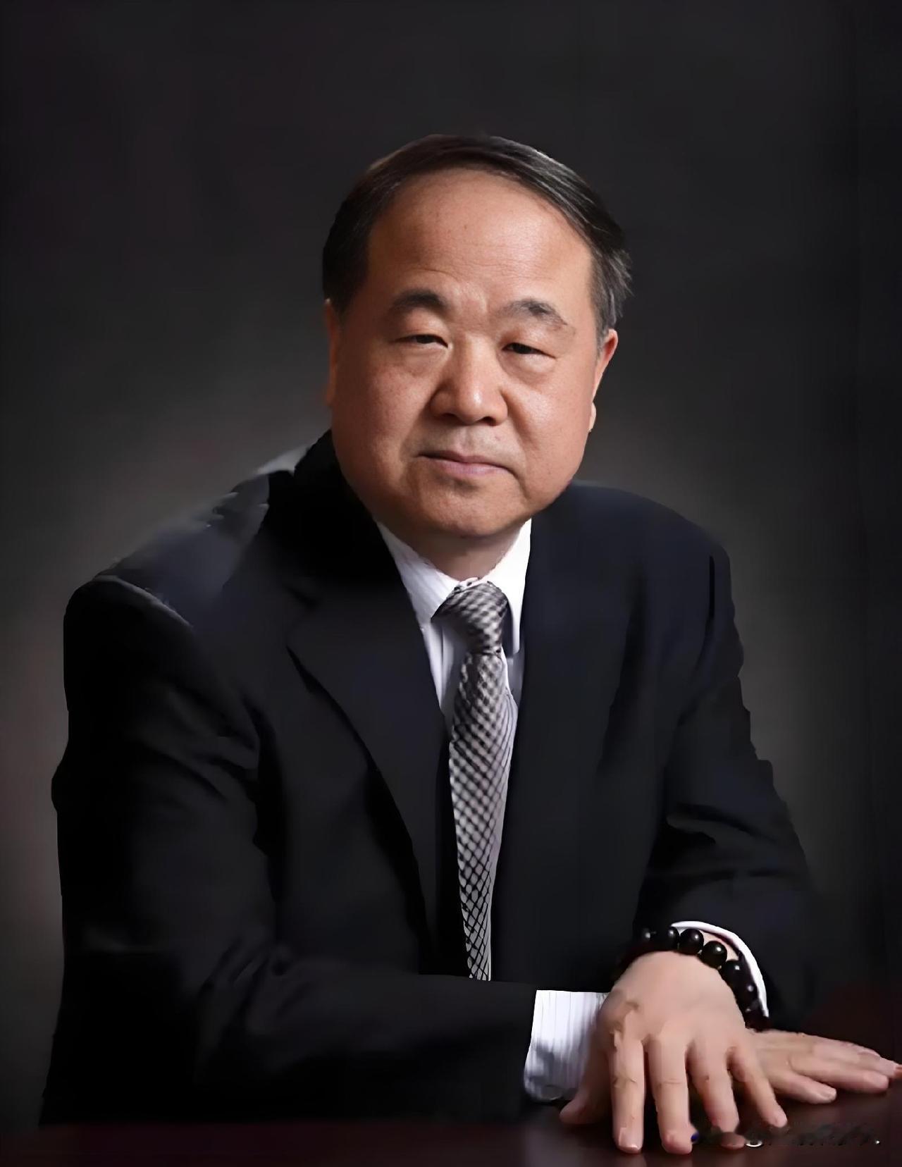 莫言说：人这一生，最愚蠢的消耗，就是总想试图去改变别人。每个人的三观、