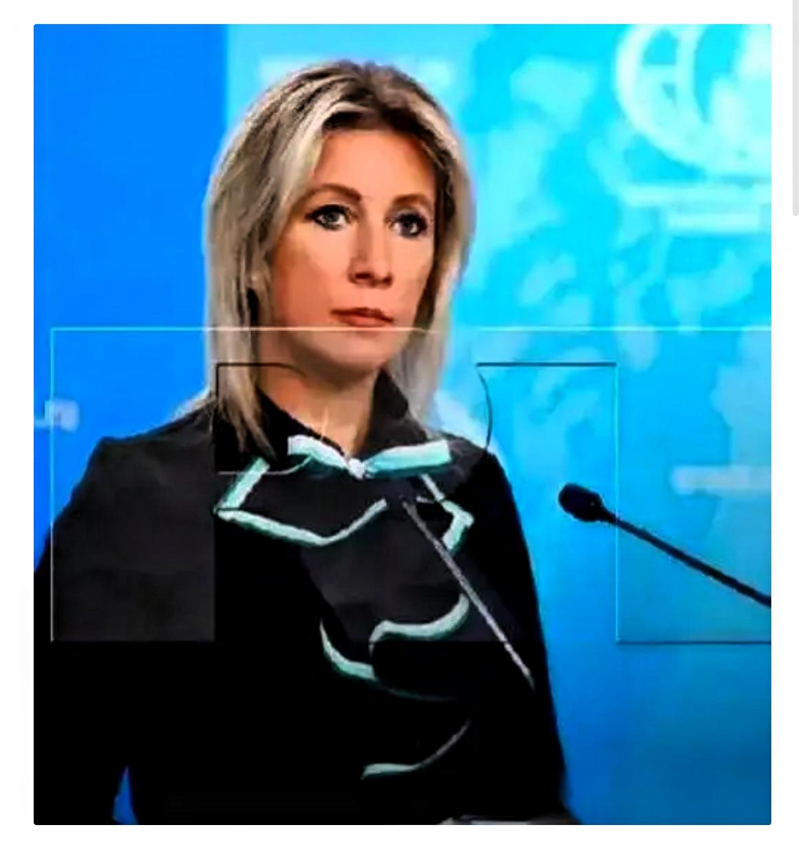 俄罗斯外交部发言人扎哈罗娃最近干了件让全世界跌破眼镜的事，当着所有媒体的面，公开