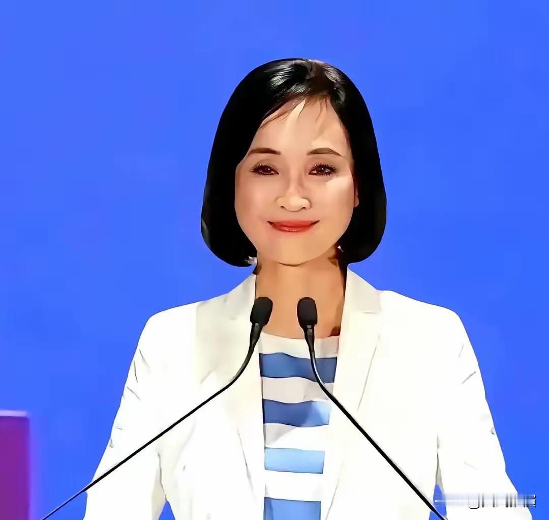 柯志恩现在估计肠子都悔青了！她后悔的不是参选高雄市长，也不是落选中央委员，而是自