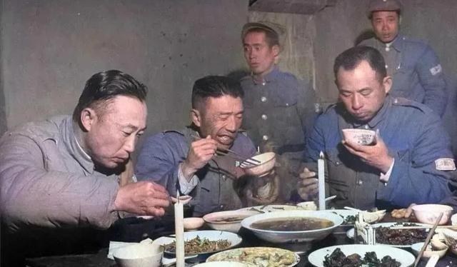 1950年，李弥逃到台湾后无人搭理，他的妻子也下落不明。就在绝望之际，李弥的旧部