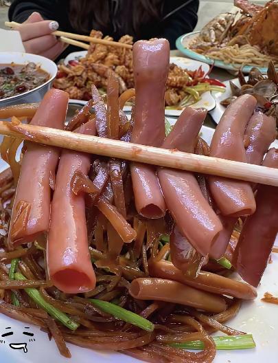 女儿结婚彩礼自留不肯给我，到底该不该给陪嫁？有女儿的帮我出出主意我女儿今