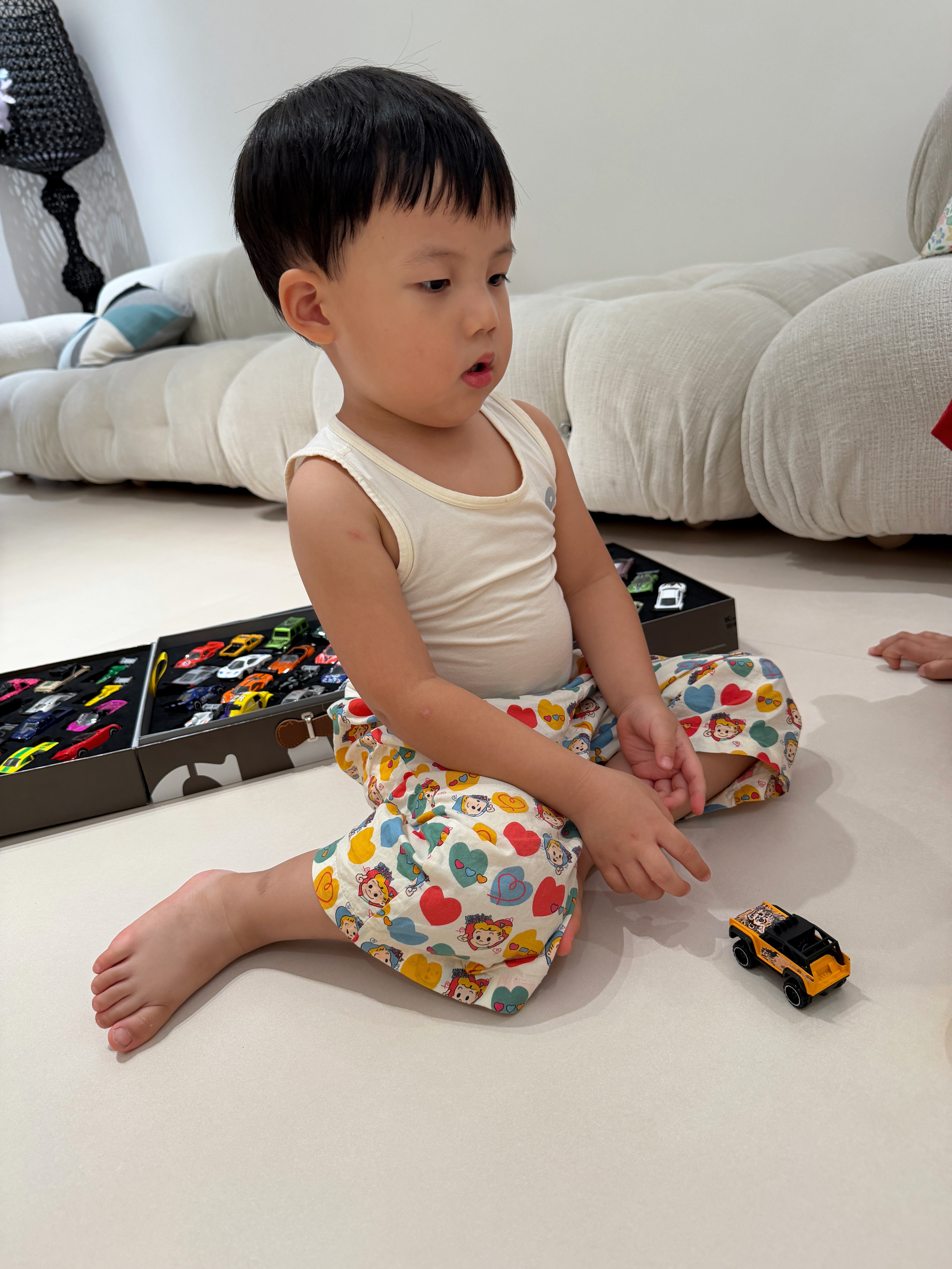 显怀了，怀孕5个月的样子。​​​