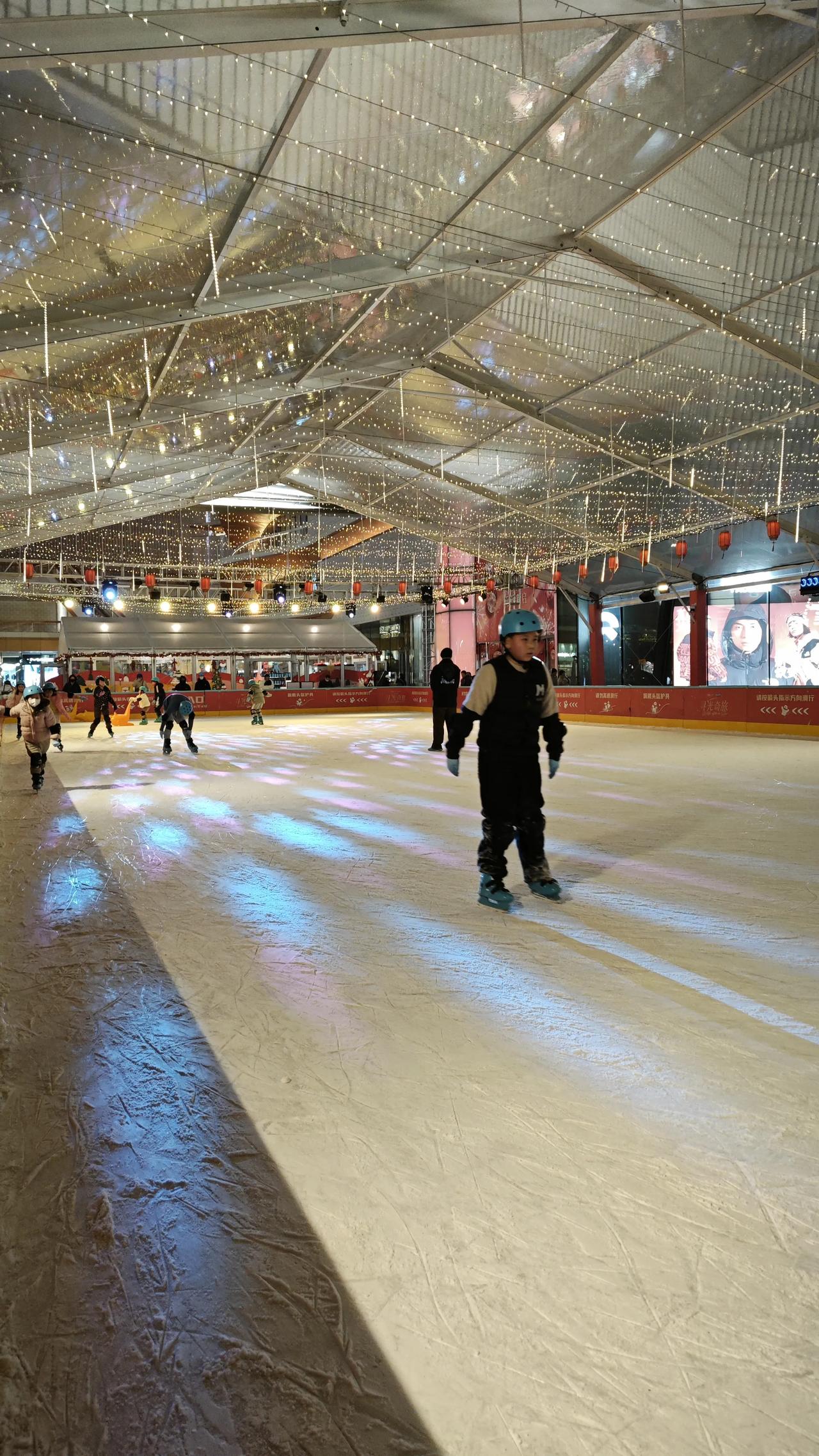 开盘早知道：一、昨天尾盘A股跳水核心原因与风险点1.科技股分化与资