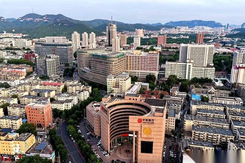 国科大计算机硕士，毕业了，手里捏着五个offer，人却站在了十字路口。最扎眼的