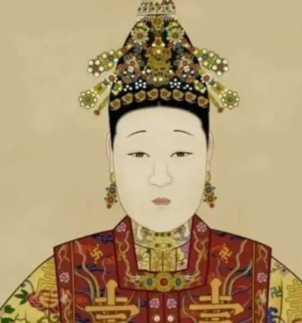 1582年，李太后得知身边的宫女怀有身孕，恼羞成怒，命人将宫女乱棍打死，此时，宫