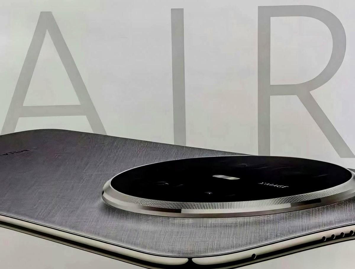 “不止于薄”。就这四个字，感觉已经把牌桌给掀了。以前一说哪个手机主打轻薄，潜