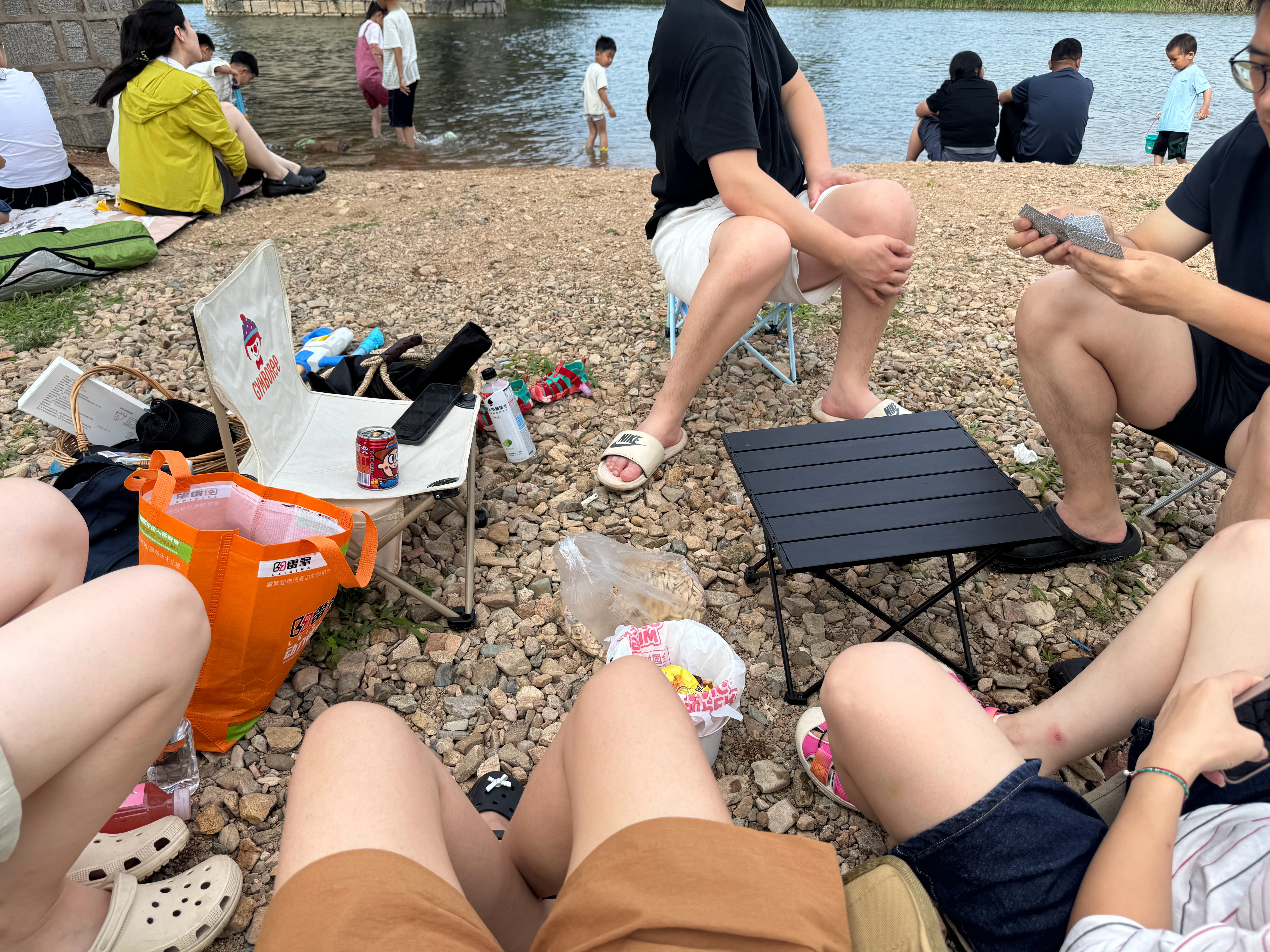大裤衩子组合。