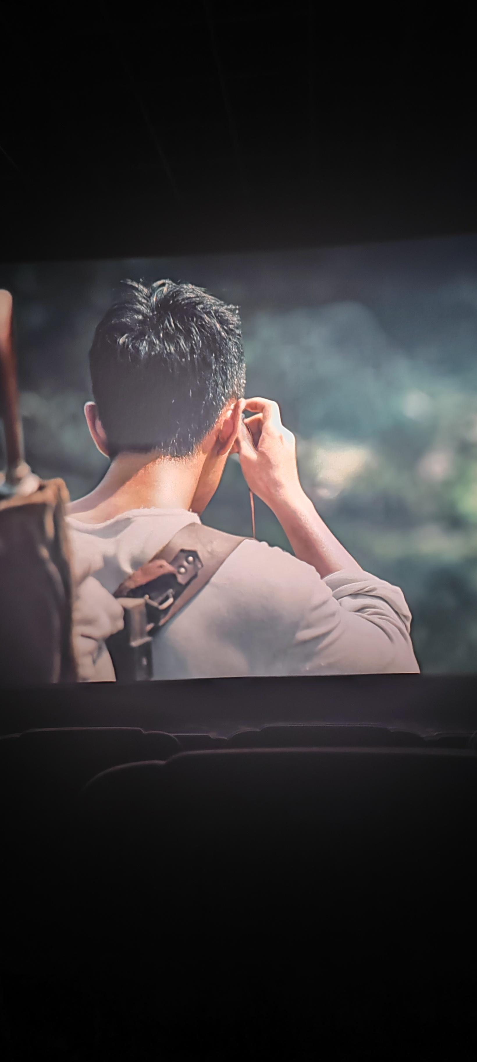 莫得闲也没得法子。南京沦陷了，好不容易在宜昌安个家也被小日子毁了。这一次，莫得闲