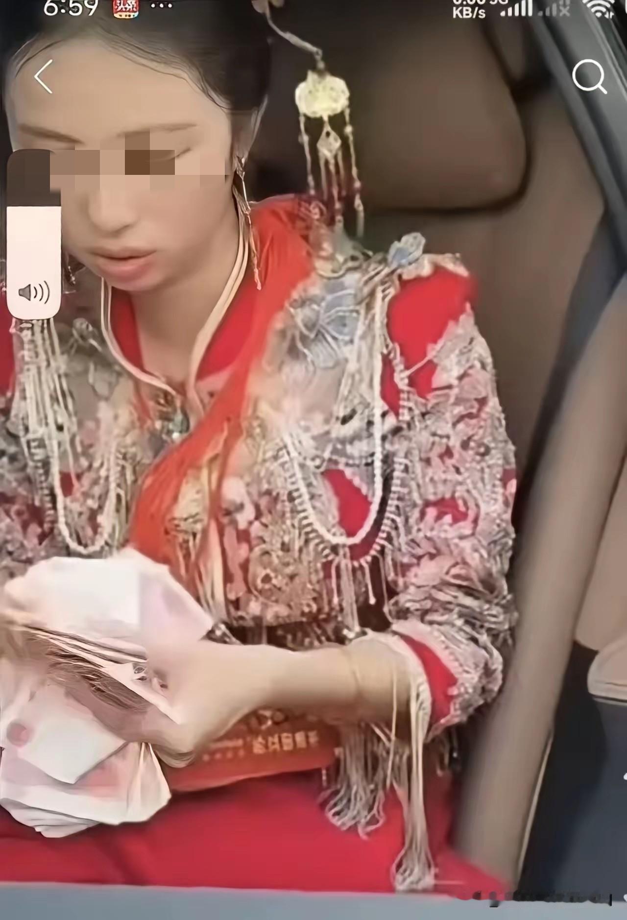 以前的新娘羞答答，嫁人家半天躲在房间里不好意思见人，现在的新娘大大咧咧，还没有到