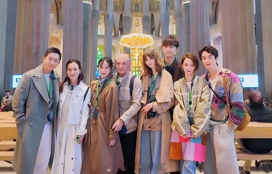 胡静朱兆祥带儿子回国，与戚薇李承铉夫妇聚餐，两家人成知己好友！！！​​​