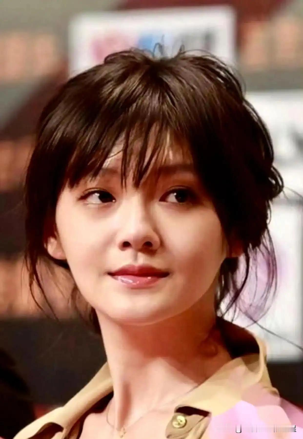 亲人去世才9个月，家人提起来还能笑着聊天？最近小S二女儿Lily参加活动，被