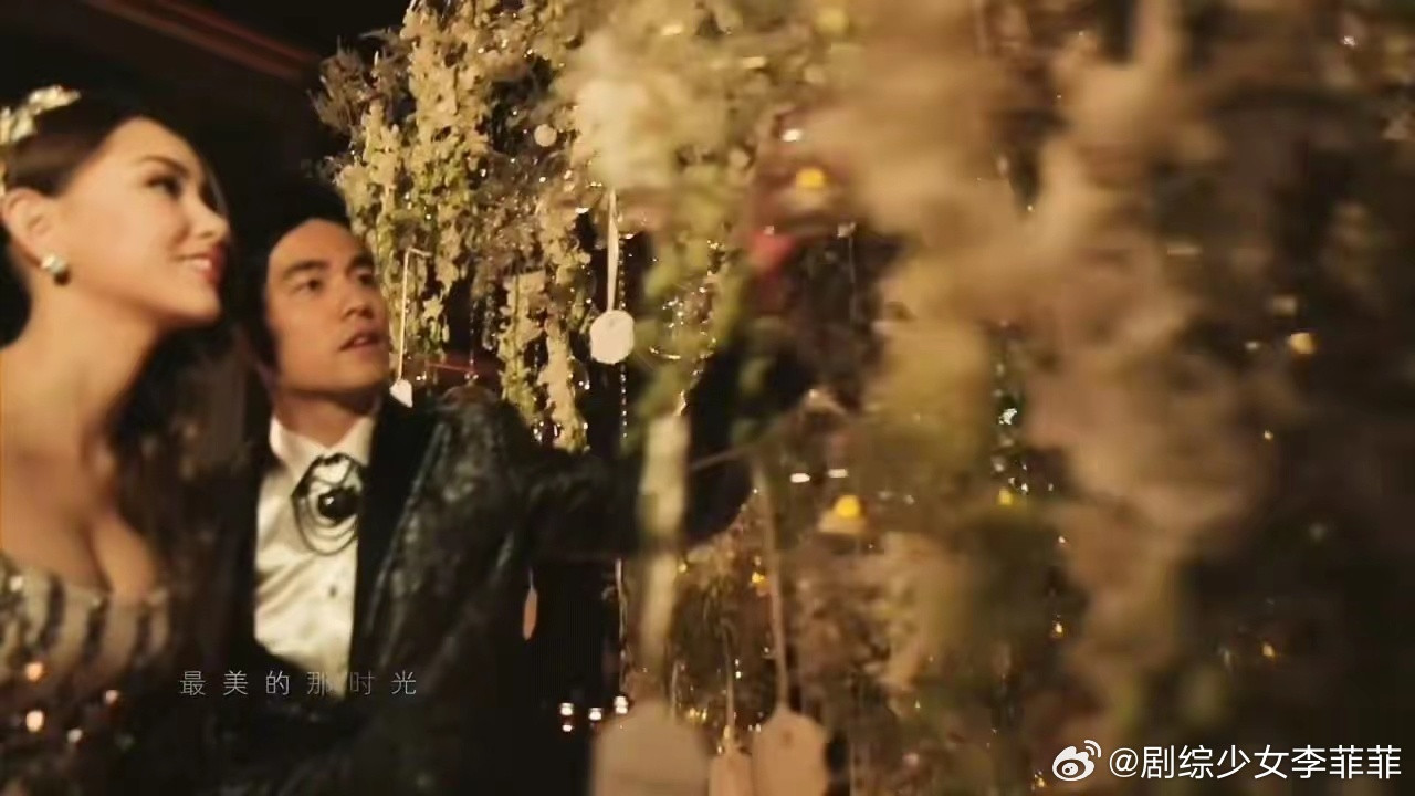 周杰伦求婚视频从年少青春到为人父母，周杰伦用一首歌、一段影像，把爱情写成了永远不