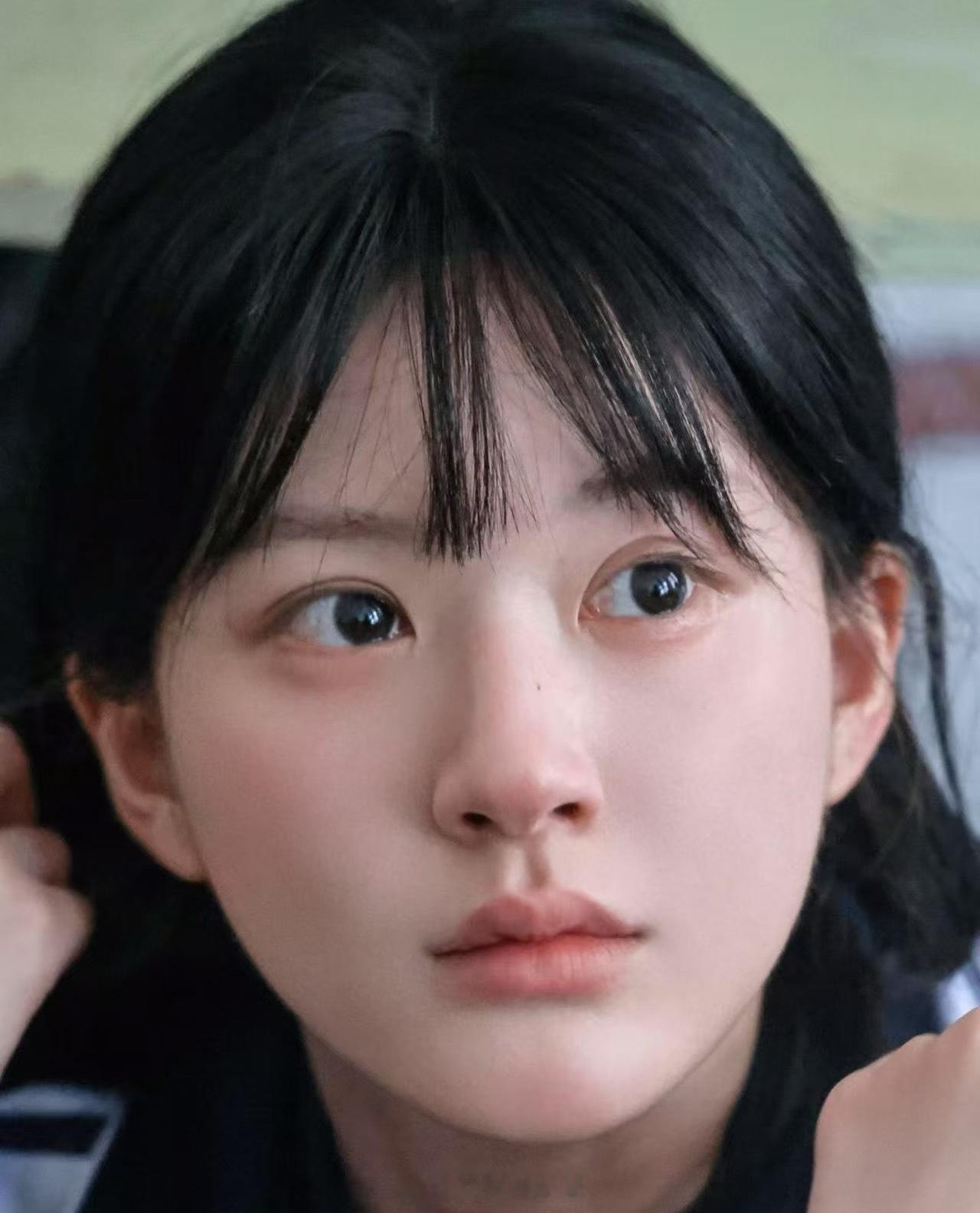 卧k…露思新剧这脸无人说么？？​​​