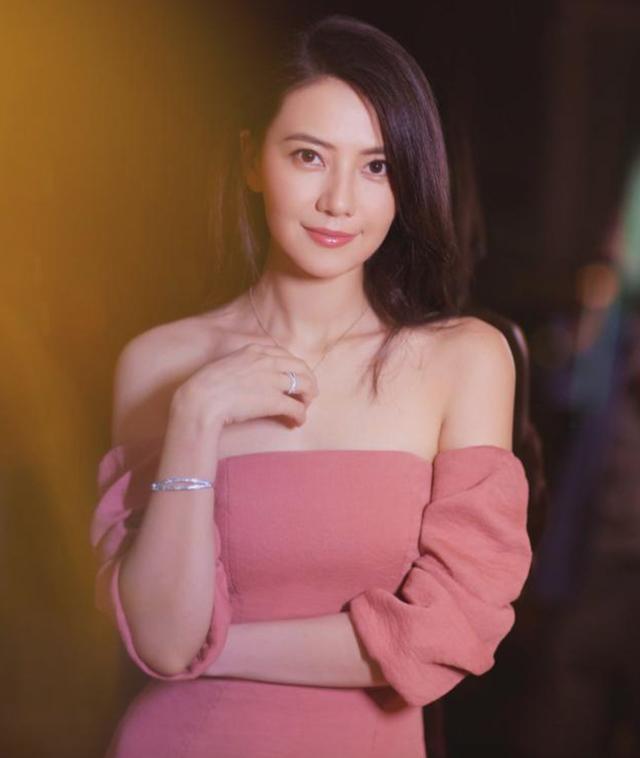 盘点童年古装剧中最美的十大女神, 赵雅芝朱茵第一第二最为女神