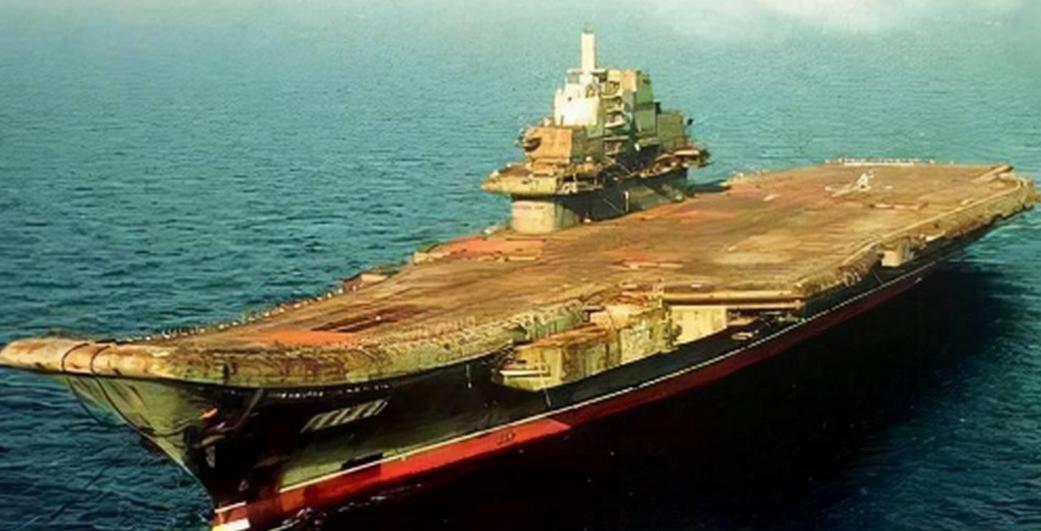 1999年7月，中国商人徐增平买下了乌克兰的航空母舰“瓦良格号”，却让自己上亿资