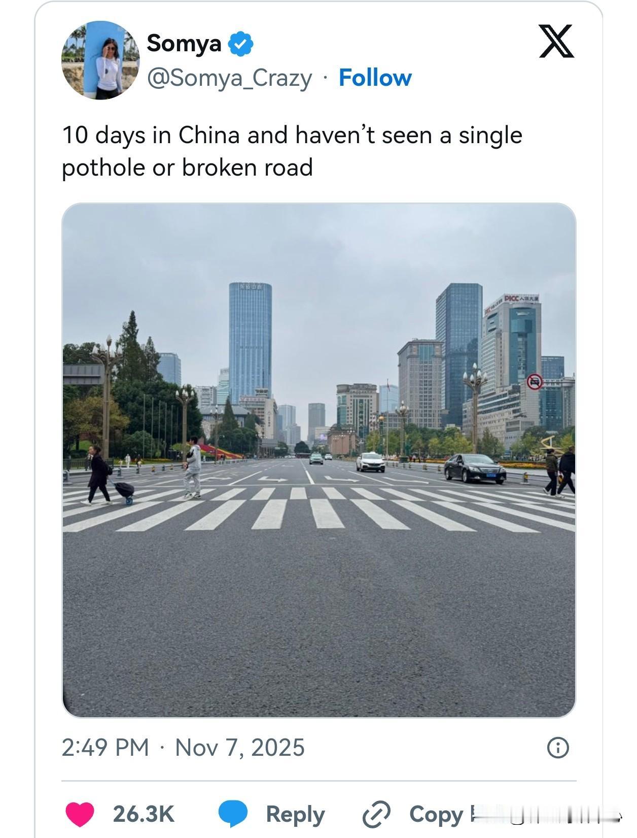 震惊！！印度人不相信，中国道路没有坑洼！！一位印度女士的旅游帖子称，在中国没有