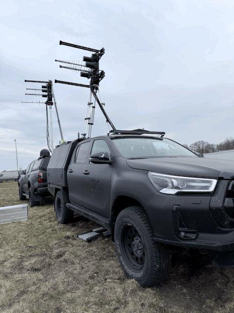 波兰正在测试车载声学传感器，该传感器利用人工智能技术，通过声音探测、跟踪和识别无